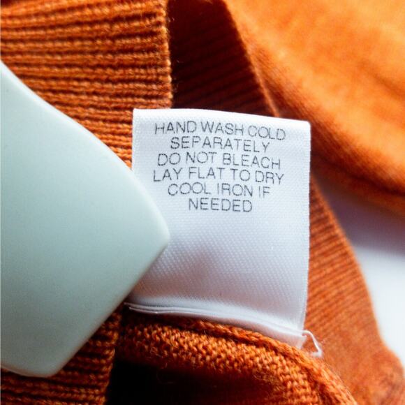 Turnbury Extra Fine Merino Wool V-Neck Sweater Men's Large Long Sleeve Orange - Picture 6 of 9